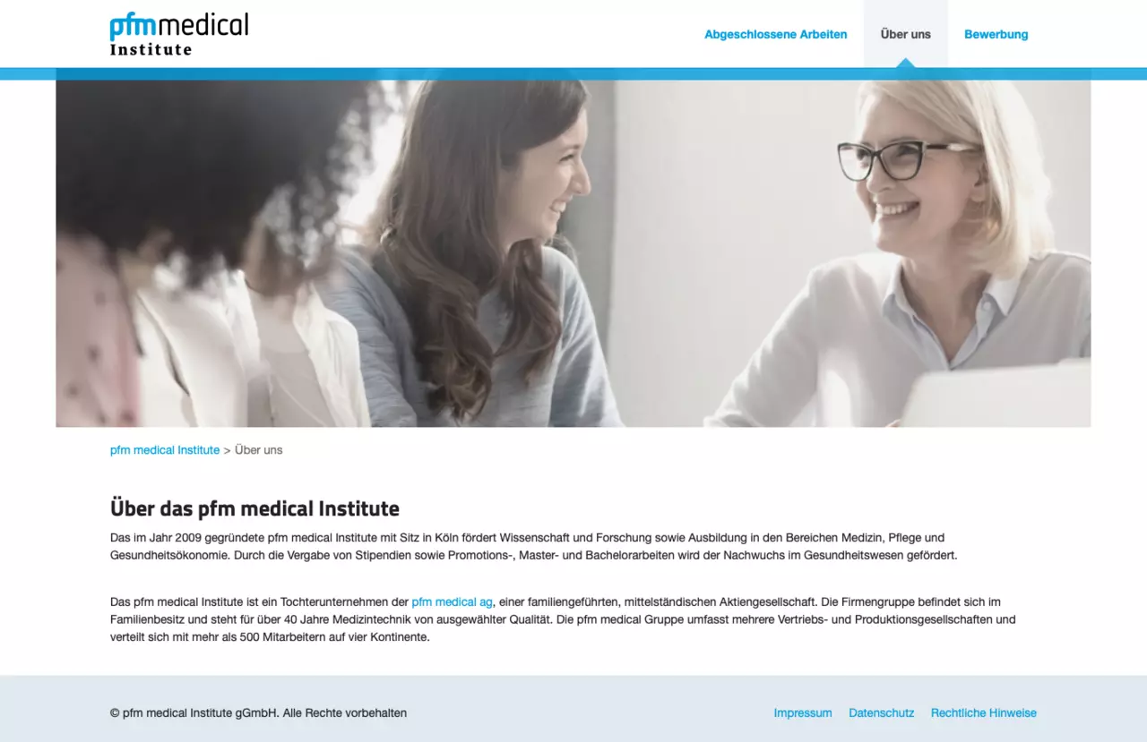 Screenshot Startseite der pfm medical Institute Website