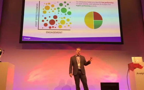 Keynote von Dave Barney BARNEY beim Analytics Summit 2017: What Search Data Can Teach Us About the Offline World